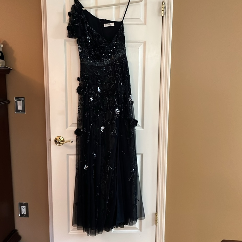 Mac Duggal 9165 NWT Floral Embellished One Shoulder Black